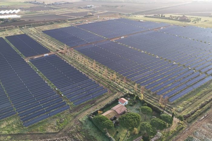 PPC Group starts renewable energy generation in Italy with 32 MW photovoltaic plants