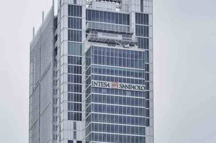 Intesa Sanpaolo reports record net income of 8.7 billion euro, up 12 percent in 2024